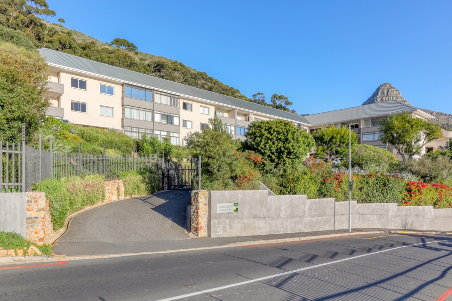 3 Bedroom Property for Sale in Sea Point Western Cape